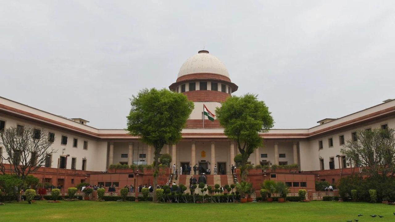 Supreme Court Collegium ने कलकत्ता हाई कोर्ट के 9 जजों के कार्यकाल विस्तार की सिफारिश की