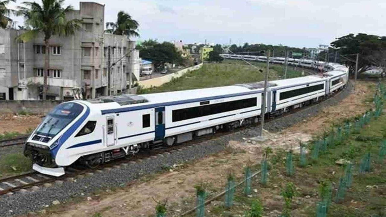 Vande Bharat train: केरल को आज मिलेगा तीसरे वंदे भारत ट्रेन का तोहफा, जानिए किराया से लेकर रूट तक की पूरी जानकारी