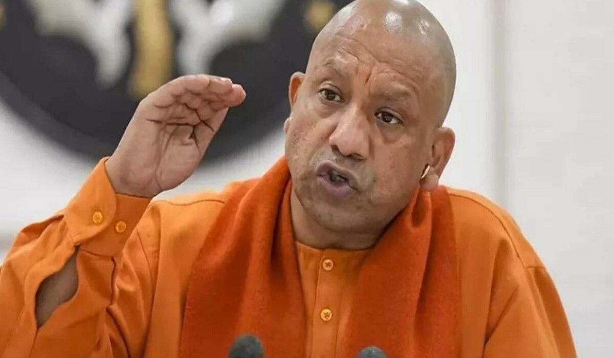 CM Yogi Adityanath ने बुलाई मंत्रियों की बैठक, जानें क्या है वजह