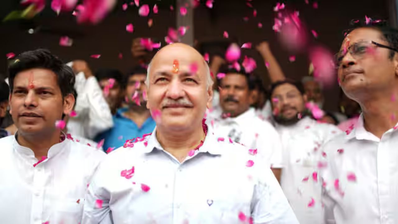 'Arvind Kejriwal को जेल से बाहर लाने के लिए...', Manish Sisodia ने BJP पर लगाए ये आरोप