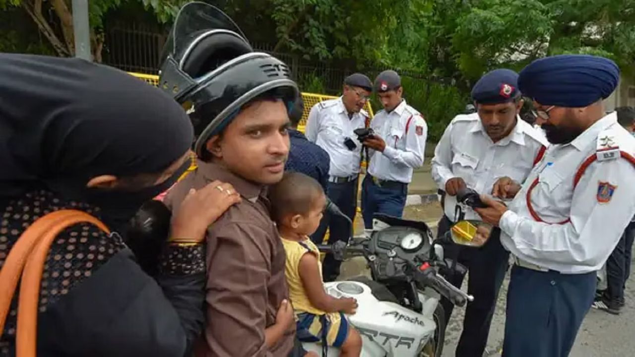 Traffic Challan: लोक अदालत में जाकर खुद ही हल करें अपनी समस्याएं, जानें पूरी जानकारी