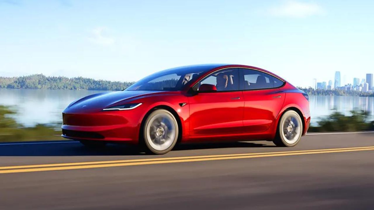 Tesla: सीएटल बाइक सवार की हत्या करने वाली Tesla Model S फुल सेल्फ-ड्राइविंग मोड में थी