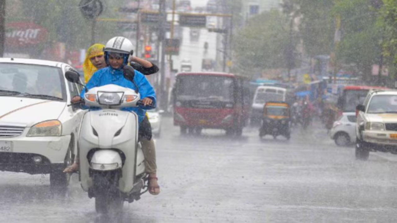 Rajasthan Weather update: जयपुर, अजमेर, कोटा, उदयपुर और भरतपुर क्षेत्रों में मानसून सक्रिय, 11 जिलों में भारी बारिश की चेतावनी