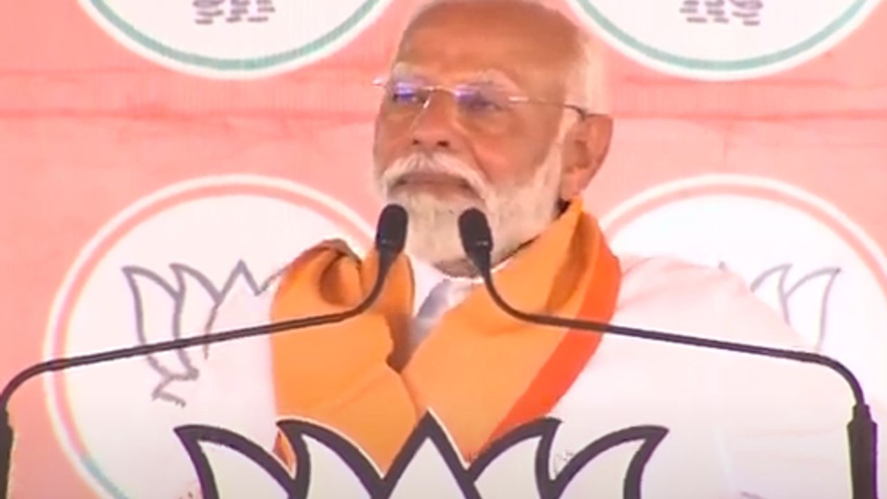 PM Modi in Haryana: प्रधानमंत्री मोदी का कुरुक्षेत्र दौरा, कांग्रेस पर तीखा हमला, हरियाणा को दिया कई तोहफे