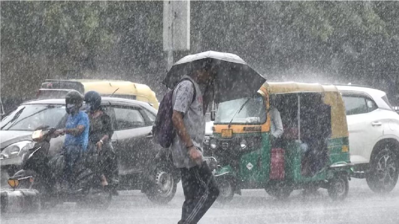 Rajasthan Weather: जैसलमेर और उदयपुर से गुजर रही मानसून ट्रफ लाइन, अगले 5 दिनों तक भारी बारिश की संभावना