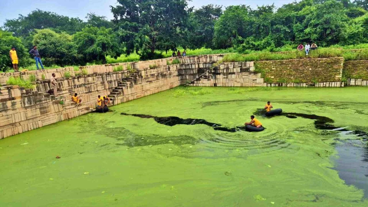 Chittorgarh: सूरजकुंड में डूबे पर्यटक का शव 42 घंटे बाद निकाला गया, शव सुबह सतह पर तैरता हुआ मिला