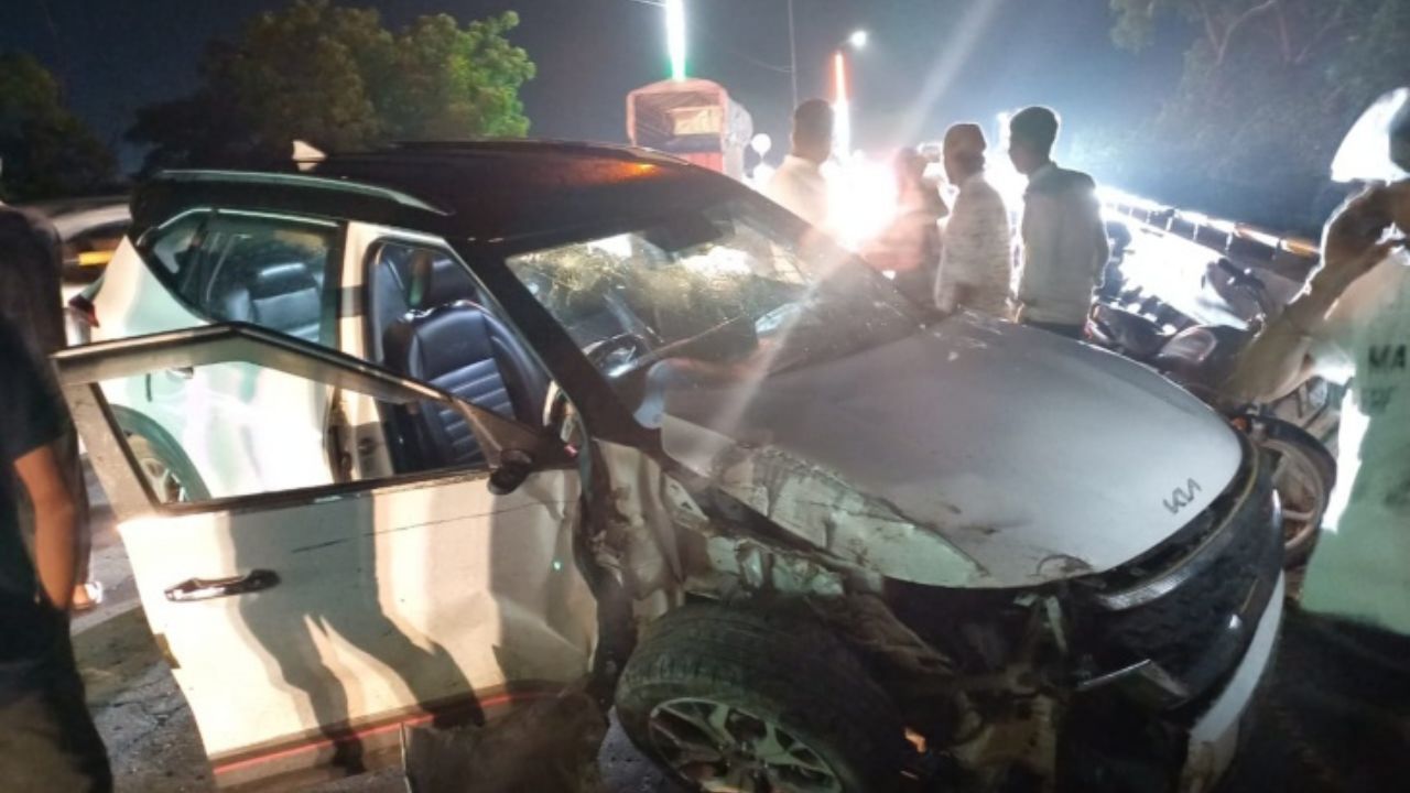 Alwar accident: कार और पिकअप की आमने-सामने टक्कर, तीन लोग घायल; पुलिस मौके पर पहुंची