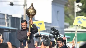 केजरीवाल, सिसोदिया को अदालत ने बरी की जगह 'डिस्चार्ज' क्यों किया, जानिए और क्या कहा